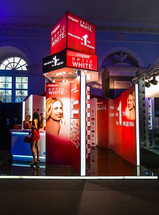 Mercedes-Benz Fashion Week Russia, стенд Colgate OPTIC WHITE 2013